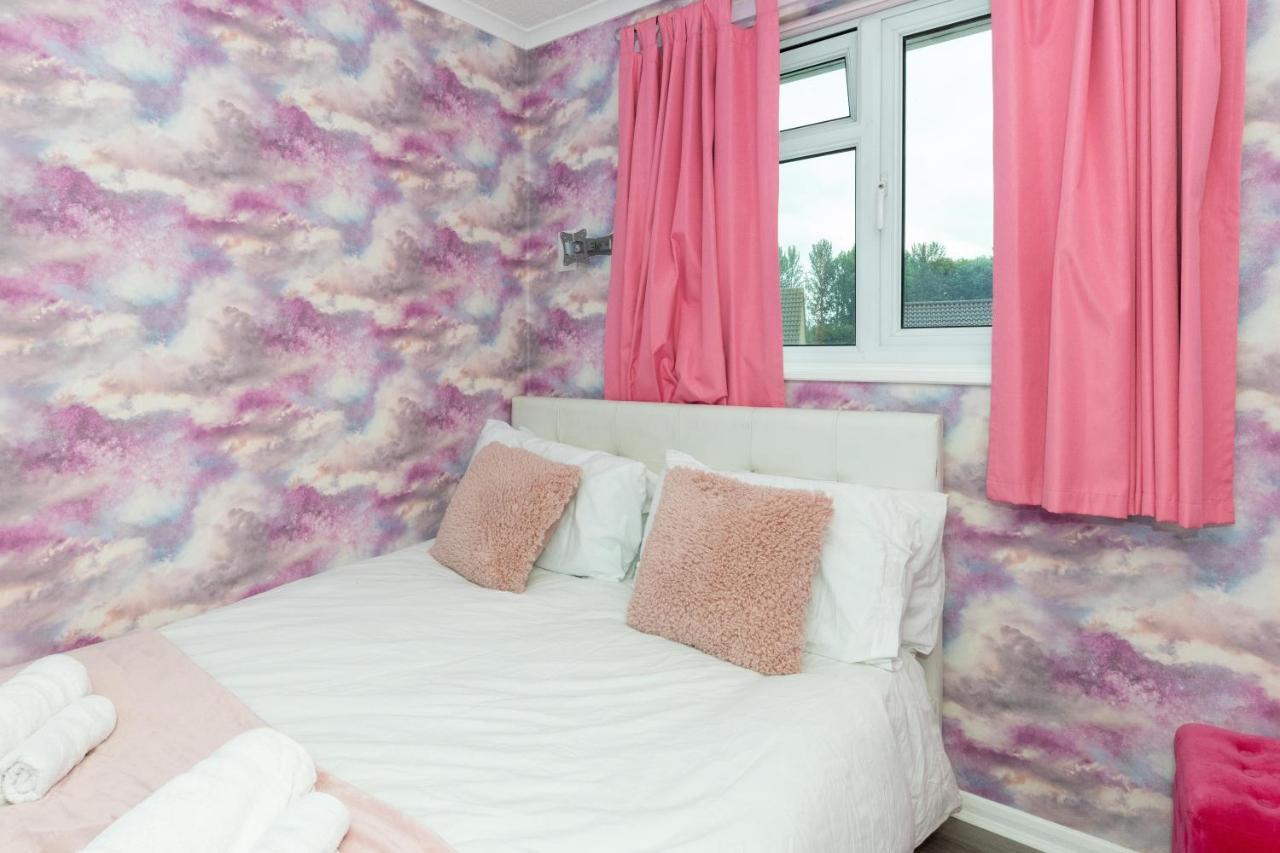 Capri 13 Sa - 3 Bedroom House Close To Loughborough University, Ev Car Facilities, Free Parking, Free Wifi - Ask For Contractor Rates! Eksteriør bilde